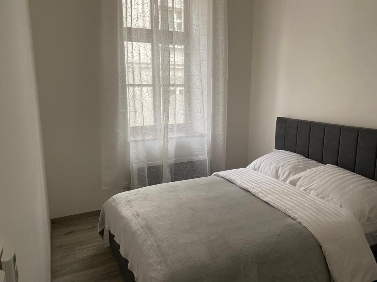 Klicperovo 3Kk Apartment Hradec Králové Exterior foto