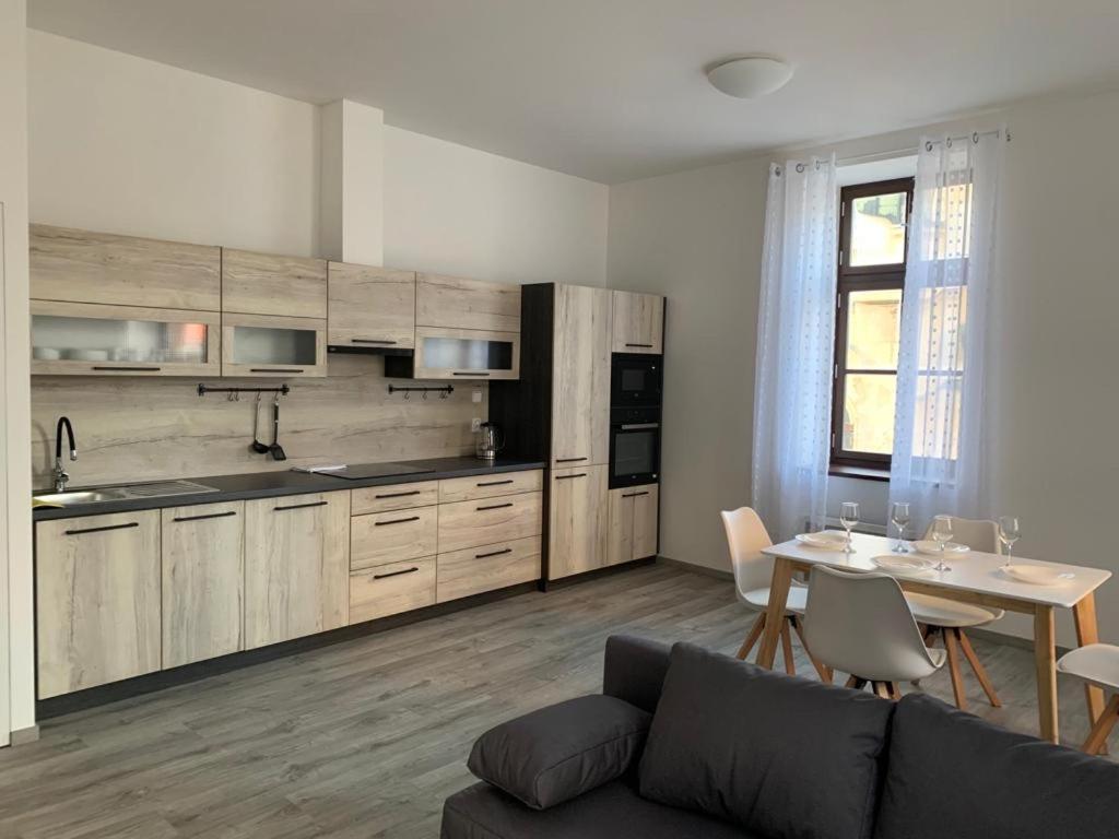 Klicperovo 3Kk Apartment Hradec Králové Exterior foto